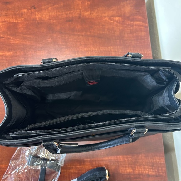 Rains more Women's Laptop Bag NWT - Picture 8 of 11